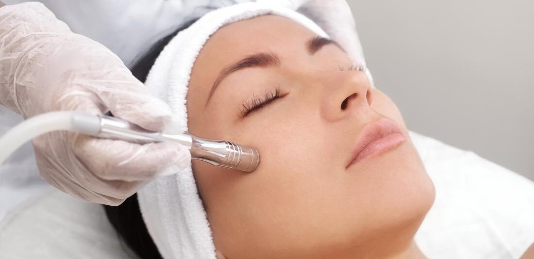 microdermabrasion in Mumbai, skin polishing treatment in mumbai