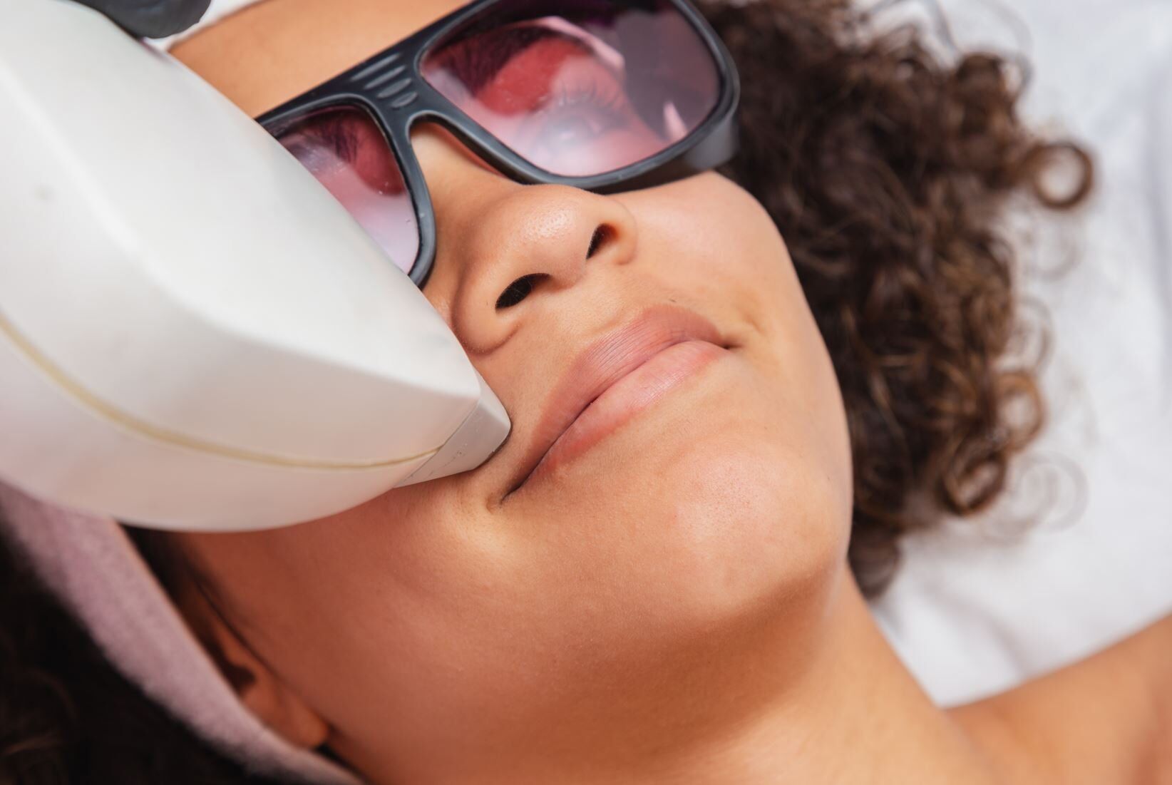 upper lip laser hair removal mumbai, permanent hair reduction, best dermatologist mumbai, dr niketa sonavane, cost,